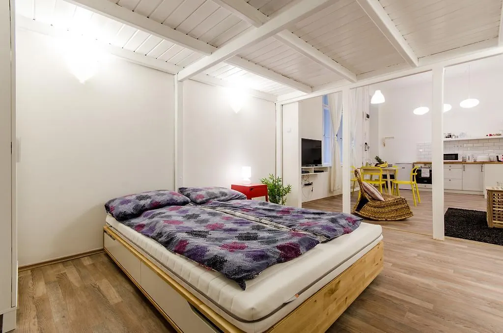 בודפשט Clove Apartment